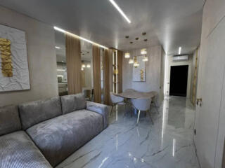 Предлагается к продаже просторная, роскошная квартира в одном из ...