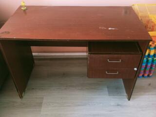 Продам парту школьную