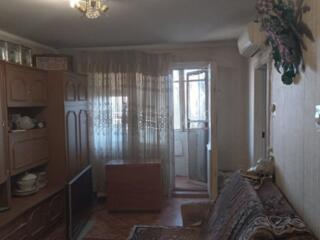 Продам 4-комн. 5/5, пр. Небесной сотни