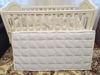 Продам кроватку + матрас ортопедический.