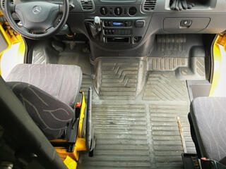 Продам пол салона водителя на м\а Спринтер 2000-2006г