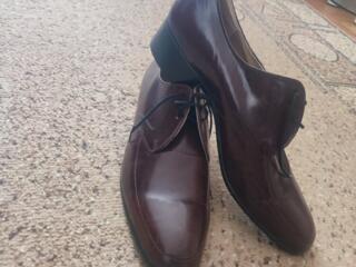 Кожаные мужские туфли, размер 45.