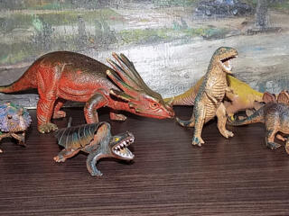 Динозавры резиновые и пластмассовые 90-е гг.