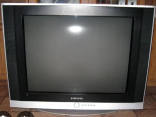 Продаю телевизор Samsung