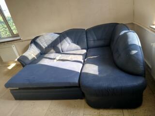 Мягкий уголок 700р, два кресла 700р.