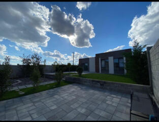 Продам коттедж на Золотой Горке