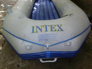 Продам лодку ПВХ срочно - 1300р. Торг. Вайбер. Ватсап.