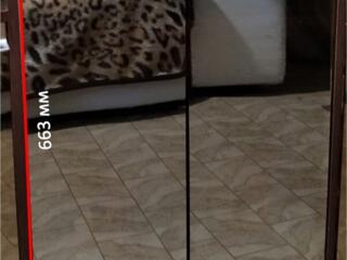 Продам два мебельных тонированных зеркальных (но прозрачных) стекла.