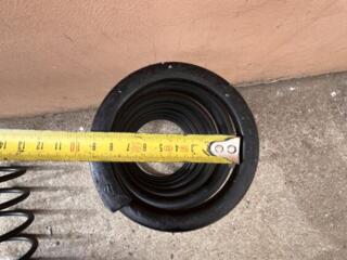 Продам задние пружины новые. Усиленные