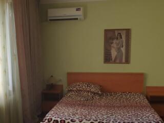 Pe ore, pe noapte in centru str. Ismail 100