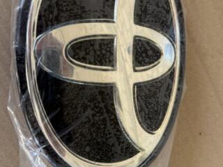 Продам значек Тойота