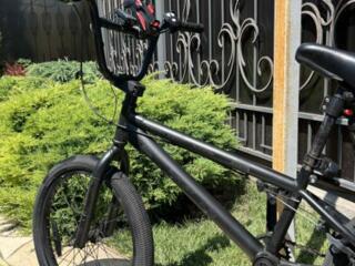 Продам велосипед ВМХ и самокат