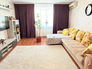 Ул. Энергетиков дом 24, большая 3-комнатная, 143 сер. Снижение цены