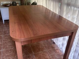 Стол кухонный