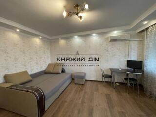 Оренда 1 кімнатної квартири Русанівська набережна 16. Поверх 14/16. Є 