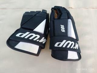 Перчатки хоккейные