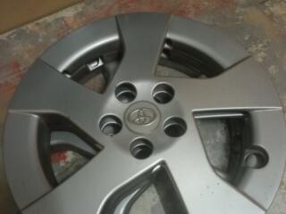 Колпаки Toyota Prius 30