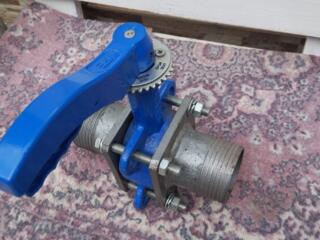 Продам полоборотный кран