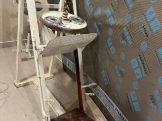 Тренажер жим лежа ногами