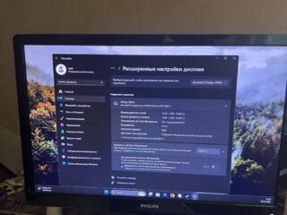 Монитор Philips