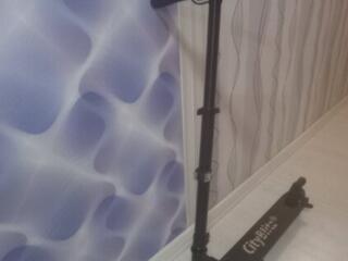 Продам электросамокат