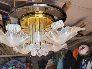 Люстры б. у в отличном состоянии