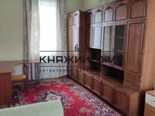 Оренда 3 кімнатна квартира в Солом'янському районі, вул. Радісна 