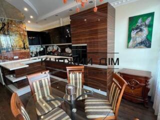 Оренда 3 кім. квартира-студія по вул. Гмирі Бориса 17. Площа 75 ...