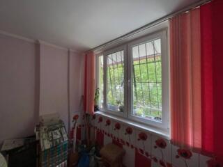 Se da in chirie o camera intr-un ap cu 2 camere. se locuieste cu stap