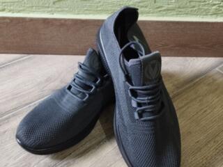 Классные новые кроссовки