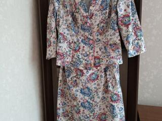 Женский костюм