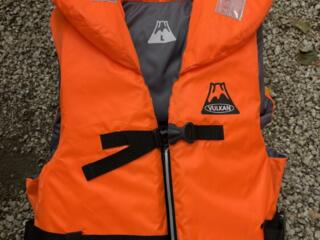 Спасательные жилеты