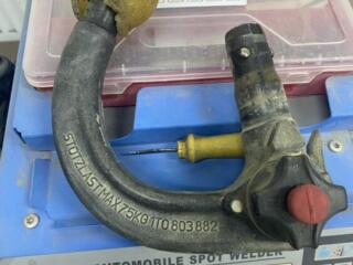 Куплю фаркоп vw touran или отдельно крюк.