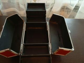 Продается кейс для косметики