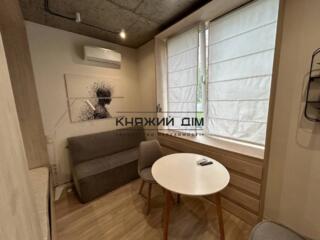 Перше здавання після ремонту. Пропонується в оренду 2-х. кімнатна, ...