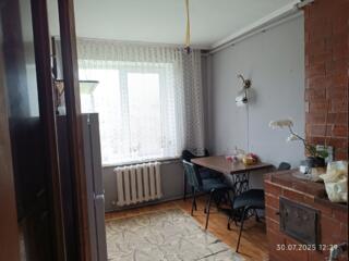 Vindem Vila in satul Bic 5 km de la Chisinau 2 etage= 65.000 euro