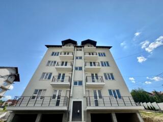 Apartament cu 3 camere, Centru, Codru.