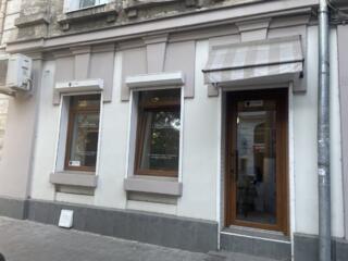 Центр, Гимназическая, в двух уровнях, с ремонтом, 41м, 450уе. Риелтор