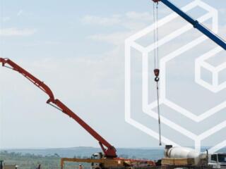 Рабочие в строительстве