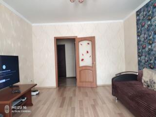 Продам 2-комн в новом кирпичном доме, Сахарова/Заболотного