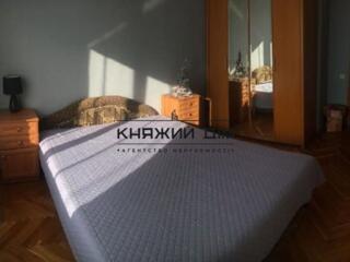 Пропонуеться в оренду 2 кімнатна квартира біля метро Лукьянівська по .