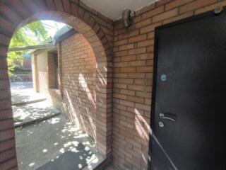 Продается дом со своим озером