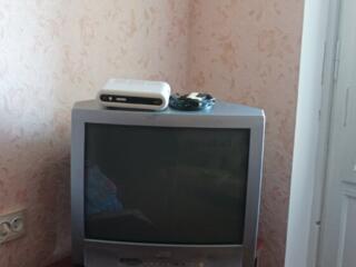 Продам телевизор с декодером