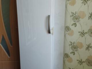 Продам морозильник BLOMBERG