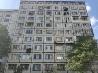 1-комн. кв. c кухней 10 кв. м. + кладовая, рядом с рынком на Чеканах