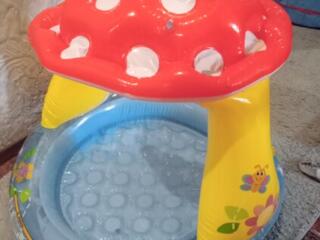 Продам бассейн для грудничков