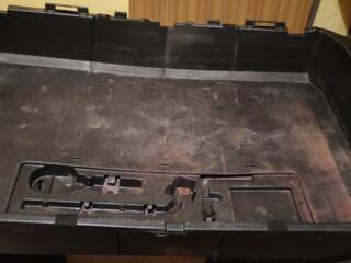 Продам на Приус 20