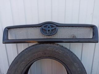 Тойота авенсис и версо