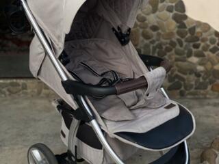 Продам коляску.