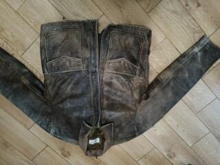 Продам кожаную куртку